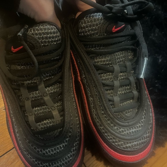 Air Max - Picture 3 of 11